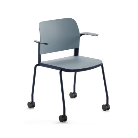 Chaise de formation professionnelle sur roulettes avec accoudoirs, assise et dossier en plastique, design épuré, usage intensif