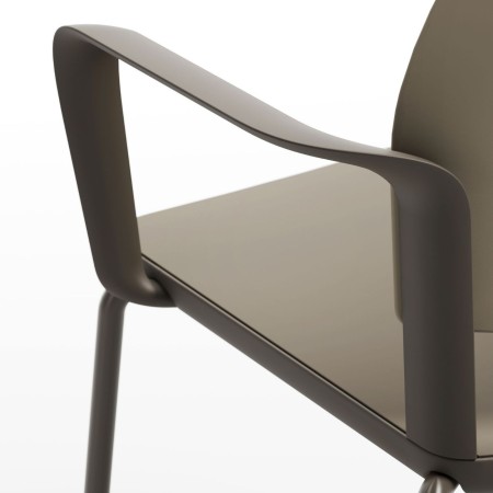 accoudoirs ronds de la chaise volo sur roulettes