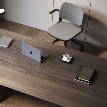 Bureau à Zürich avec chaise Volo avec roulettes