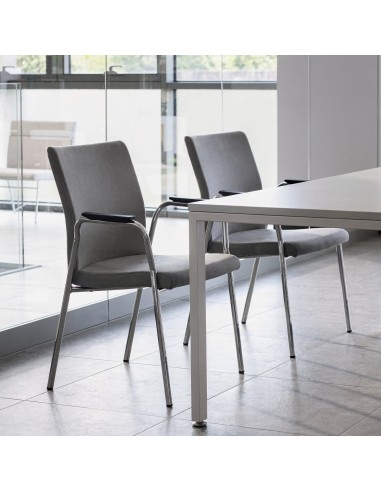 Chaises de réunion Mate 220 avec structure métallique pour environnement pro exigeant suisse