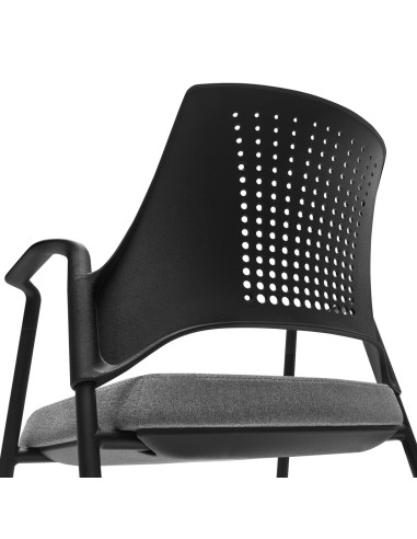Arrière de la chaise momo 260 avec assise rembourrée pour salle de conférence