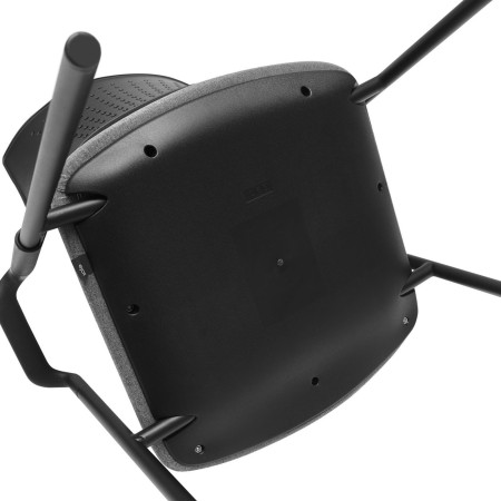 Assise tapissée confortable de la chaise Momo 220 vue de dessous