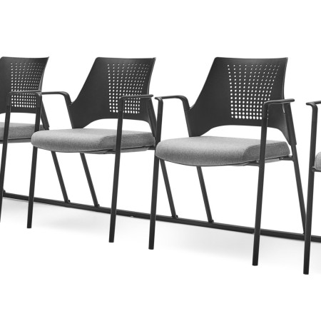 Chaise Momo 220 avec dossier ergonomique ventilé en rangée