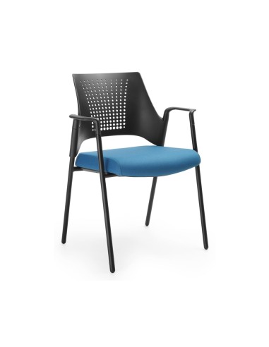 Chaise Momo 220 vue trois quarts avec structure métallique noire