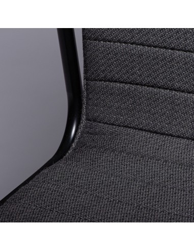 Chaise Orte avec coutures décoratives et options de personnalisation