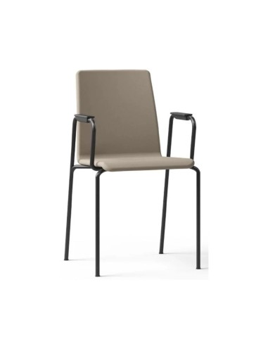 Chaises de réunion avec accoudoirs autour d'une table beige – Moon