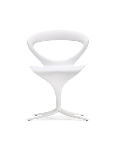 Chaise Callita blanche – vue frontale intérieur épuré et moderne