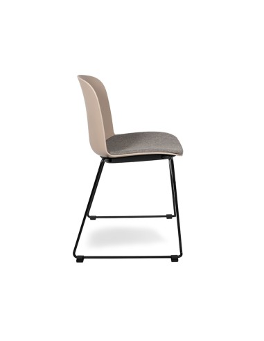 Chaise de bureau design RELIEF structure traîneau noire et assise tapissée