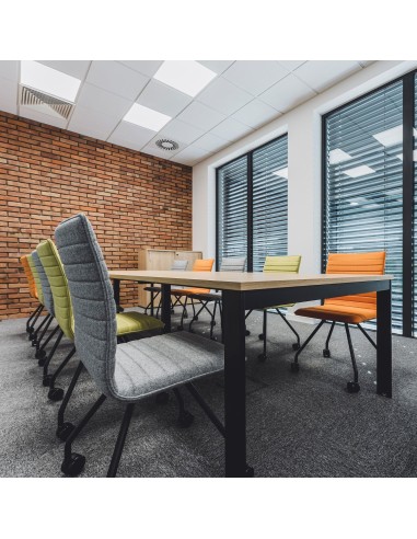 Chaise Orte 260 avec assise tapissée pour espace collaboratif suisse