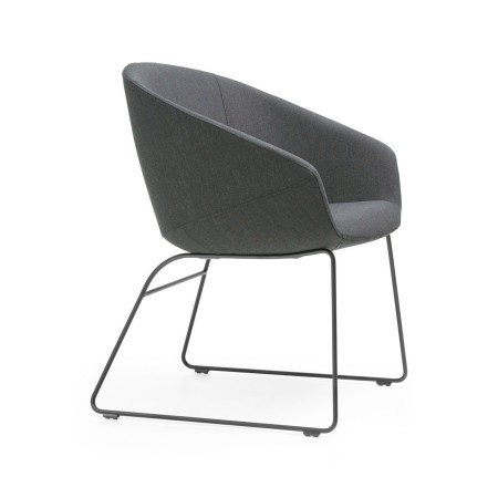 Chaise de conférence design Oxco assise enveloppante profil