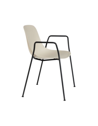 Chaise design coque plastique et accoudoirs