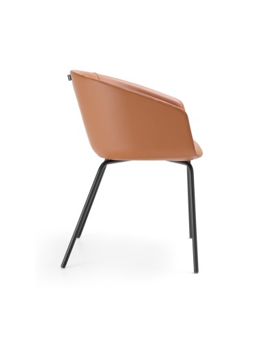 Vue de profil de la chaise brune Oxco sur 4 pieds design confort