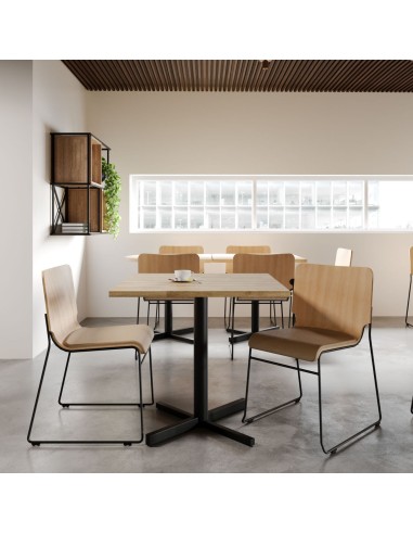 Chaise de conférence bois sans accoudoirs WE 271 en salle de pause d'entreprise suisse