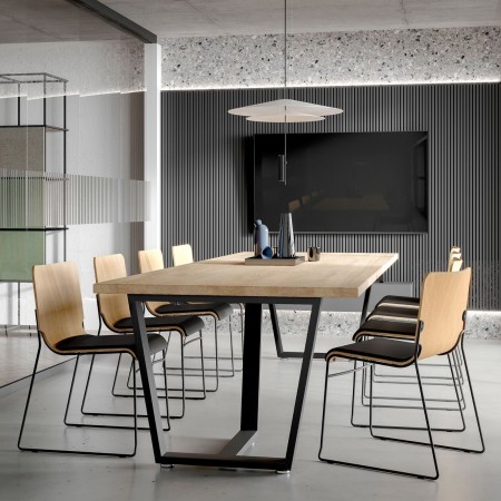 Chaise de conférence design scandinave en bois WE 271 clair 2