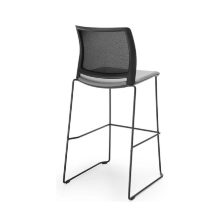Chaise haute Fendo vue de dos avec dossier en maille noir