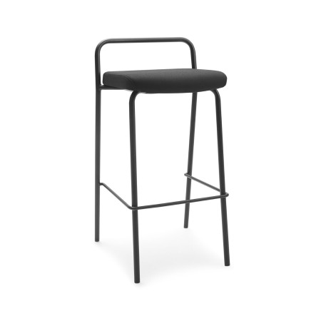Tabouret de bar noir avec coussin et structure en métal pour bars suisses modernes Momo