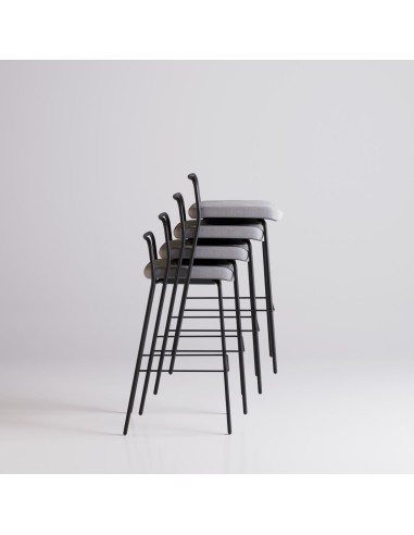 Empilage de chaises Momo pour tables hautes 900mm