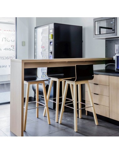 Chaise haute bois design pour bar et espaces communs en entreprise suisse design Orte noir