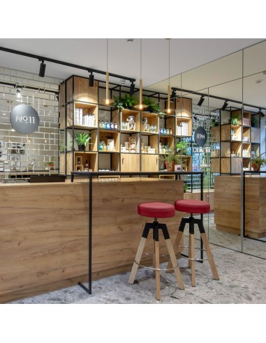 Comptoir avec tabourets Spin en bois et métal design avec assise confortable