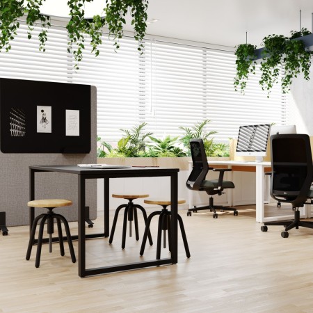 Tabouret Spin en métal design avec assise simple en bois pour espace de convivialité en entreprise