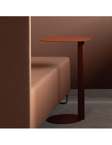 Table d’appoint ovale près de canapé en tissu - Ovall