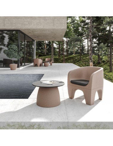 Table basse extérieure en situation terrasse - Gummy bear