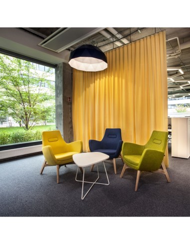 Table basse associée à assises colorées - Tables:coffee