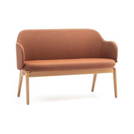 Vue latérale du banc Flos brun aux lignes douces et arrondies pour salle d'attente pro