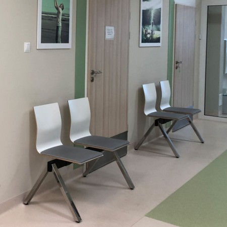 Banc d’attente Orte OT 222 deux places coque contreplaqué 2