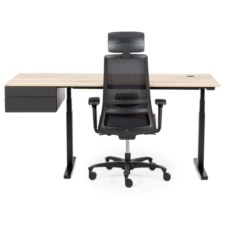 Bureau avec fauteuil ergonomique en open space - Tables:hr