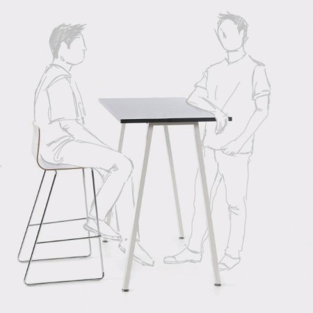 Table haute design plateau sombre et pieds métal - Orte 2