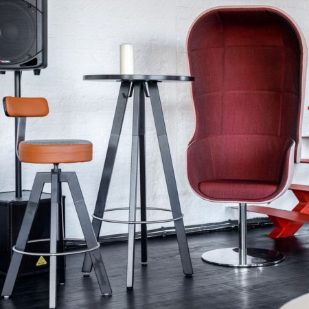 Tabouret haut design en intérieur industriel - Spin