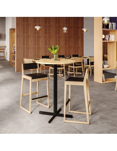 Table haute ronde avec tabourets en espace bar - Tables:croix