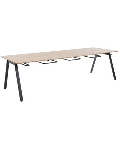 Table cantine professionnelle Orte avec porte-chaises intégré et piètement métal.