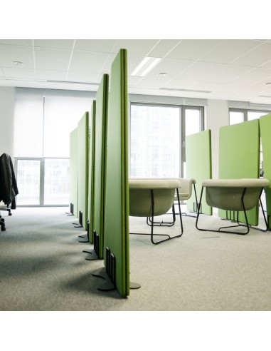 Cloison acoustique 120 cm, tissu vert et connecteurs pour espaces de coworking design Selva