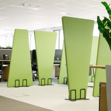 Selva Leaf en espace de coworking en Suisse design et pratique, réduction de bruit.