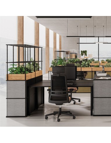 Bureau coworking avec étagères modulables autoportantes Saar Modules en acier noir.