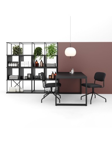 Étagère Saar 4x4 utilisée pour structurer un espace accueil dans un bureau à Lausanne.