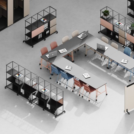 Étagère sur roulettes en acier Saar pour structure un espace de coworking en Suisse.