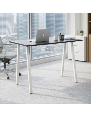 Table haute rectangulaire dans un bureau - Orte