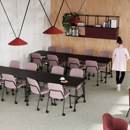 Table rectangulaire en espace restauration collectif - Spin