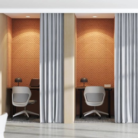 Espaces de concentration avec bureaux Q-ACTIVE et chaises OFY confortables.