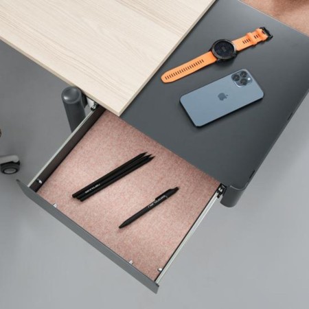 Tiroir latéral du bureau modulaire Zedo pour entreprises.