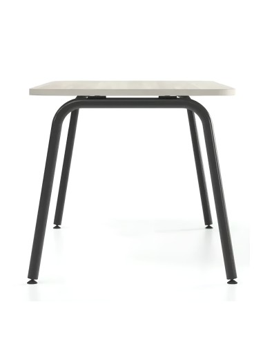 Bureau moderne avec pieds arrondis noirs et plateau bois clair ROUND.