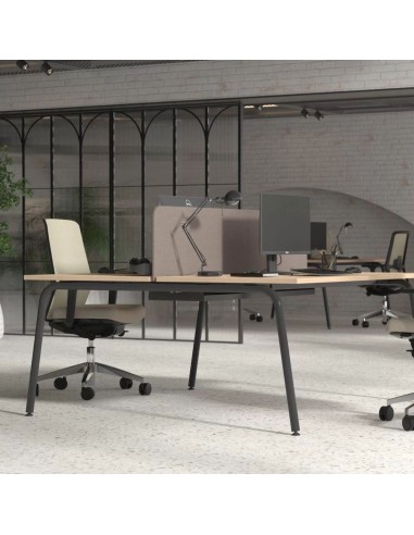 Bench Round pour postes partagés dans un bureau moderne à Genève.