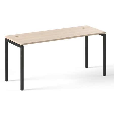 Bureau bois clair pieds noirs avec deux passe-câbles ronds aux extrémités Nova U.