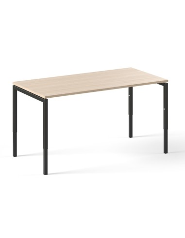 Bureau réglable avec plateau bois clair et structure noire, deux passe-câbles ronds intégrés Nova H.