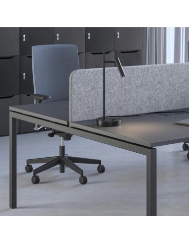 Bureau bench Nova U pour travail partagé dans un bureau professionnel à la Chaux-de-Fonds.