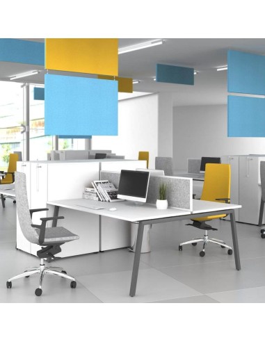 Bureau bench Nova A dans un open space lumineux à Lausanne.