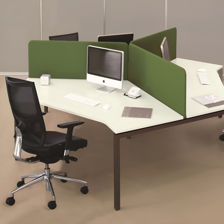 Bureau collaboratif en étoile 3 places bois clair avec structure noire Nova U. 2